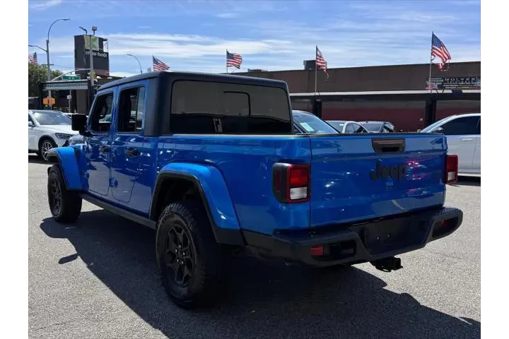 $24990 : Jeep Gladiator 2021 4x4 Spor image 6