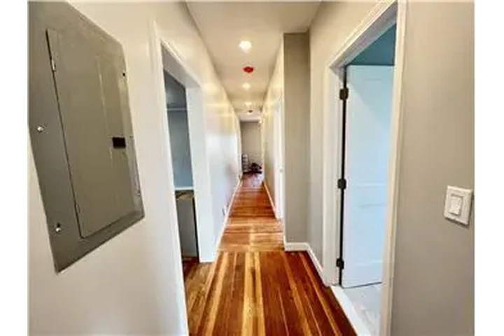 $3600 : Rental property with 3 bedro image 7