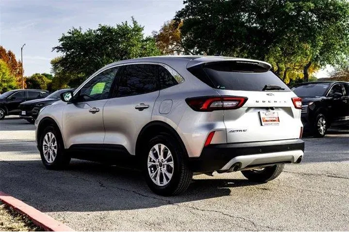 $16025 : Ford Escape 2023 Active 4dr image 7