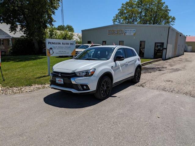 $15990 : 2019 Outlander Sport LE image 1