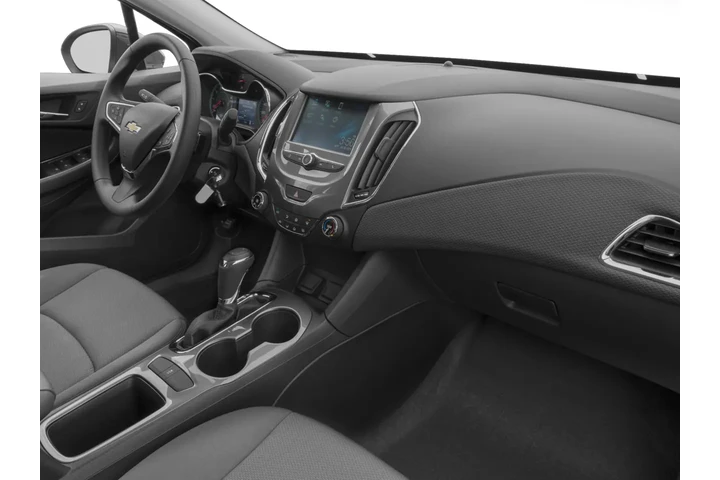 2017 Cruze LT image 10
