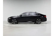 $22998 : Honda Accord 2019 Sport 4dr thumbnail