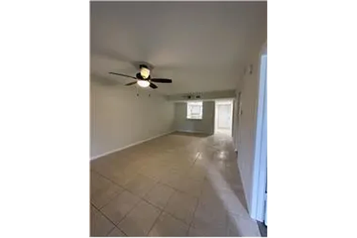 $1965 : Rental property with 2 bedro image 8