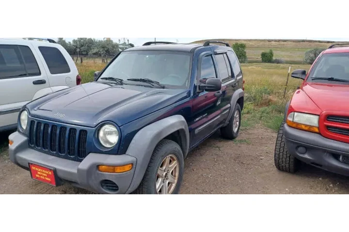 $3495 : 2003 Liberty Sport image 1