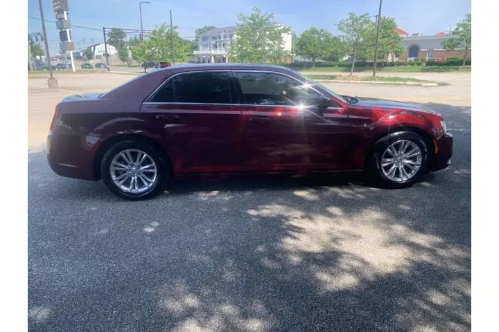 $12995 : 2017 300 Limited image 7