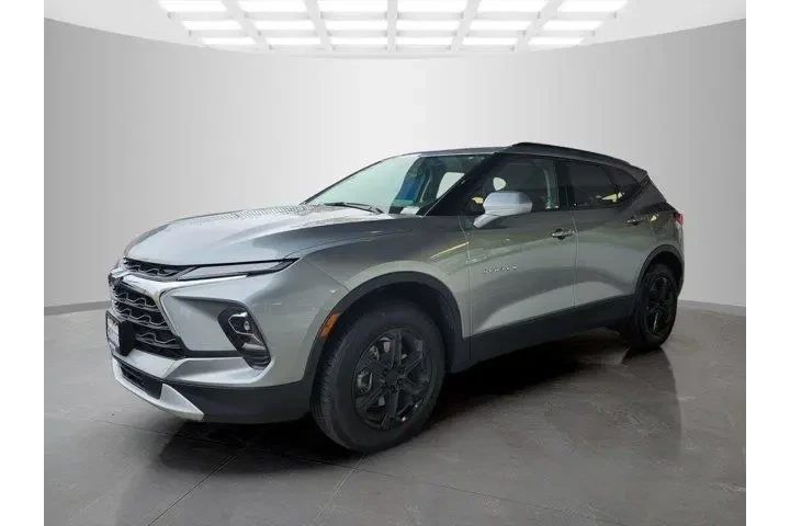 $25069 : Chevrolet Blazer 2024 LT 4dr image 3