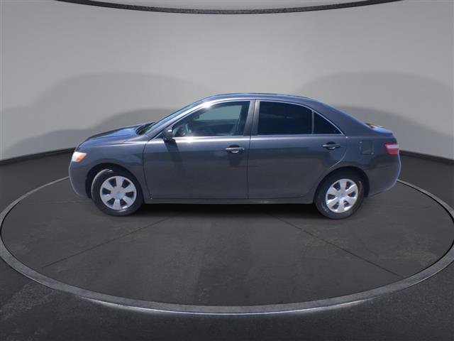 $9900 : PRE-OWNED 2007 TOYOTA CAMRY LE image 5