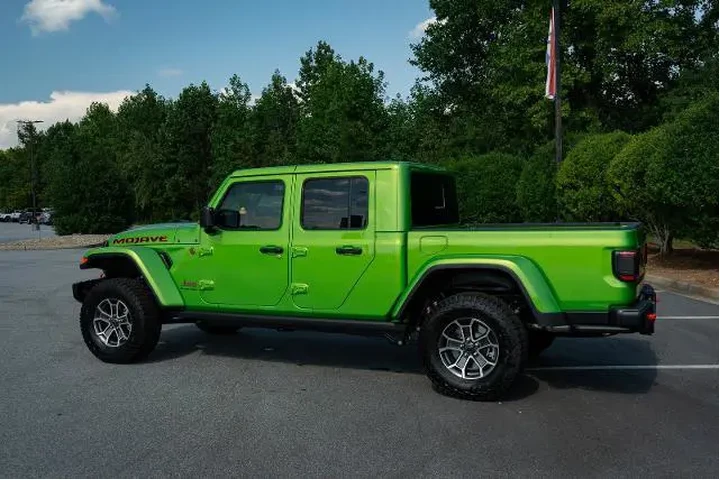 $36299 : Jeep Wrangler 2025 4x4 Sport image 7
