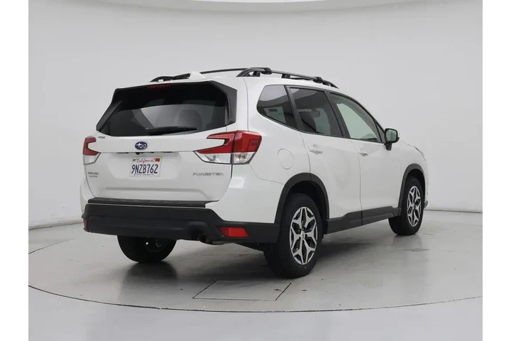 $26998 : Subaru Forester 2022 AWD Pre image 8