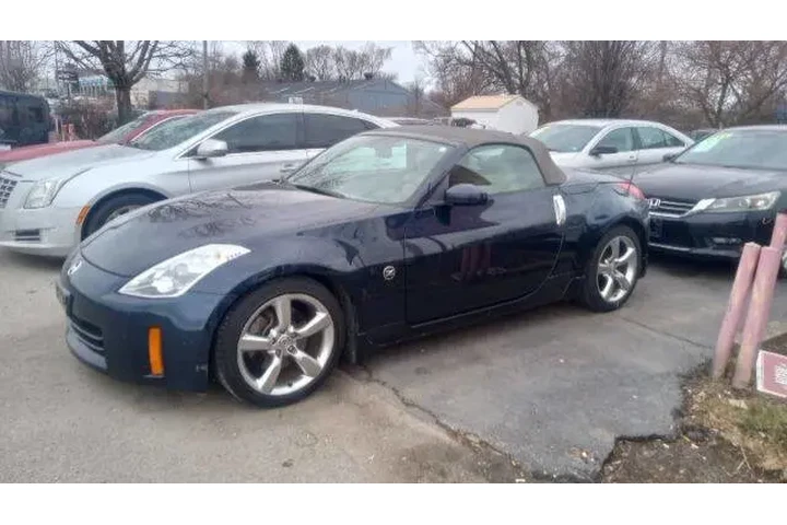 $17900 : 2007 350Z image 4