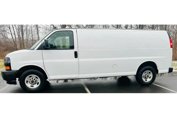 $27000 : 2018 GMC Savana 3500 image 3