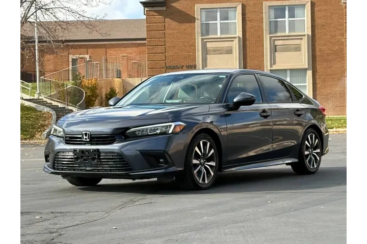 $17900 : 2022 Civic EX image 3