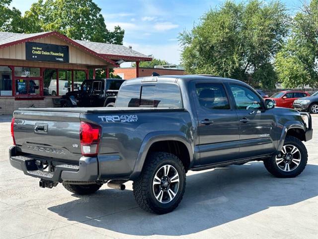 $30975 : 2018 Tacoma TRD Sport image 3