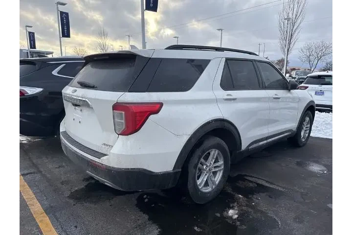 $28137 : Ford Explorer 2022 AWD XLT 4 image 3