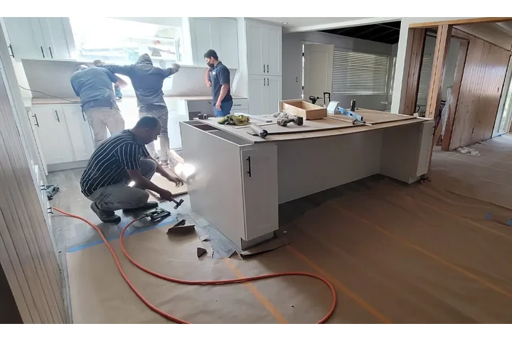 Secti9n Contractors Inc. image 4