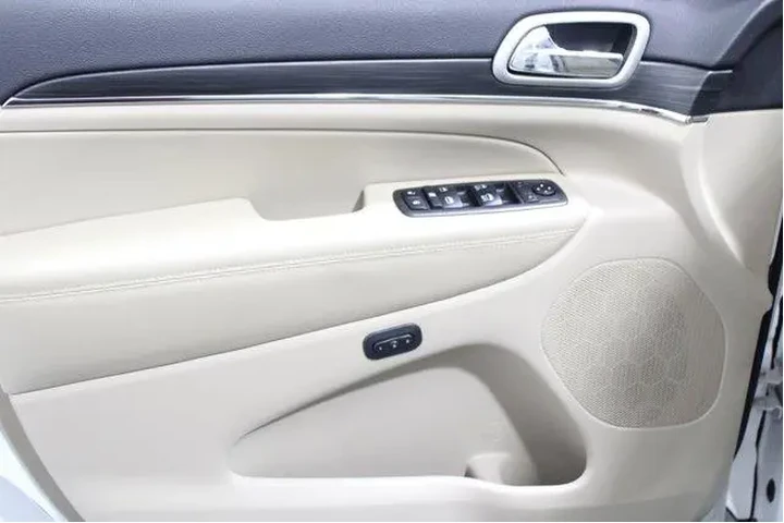 $18987 : Jeep Grand Cherokee 2019 4x2 image 3