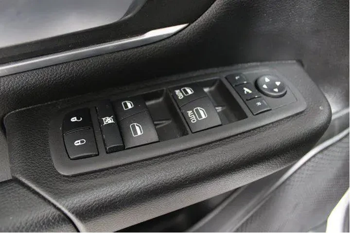 $38991 : Ram 1500 2022 4x4 Big Horn 4 image 6