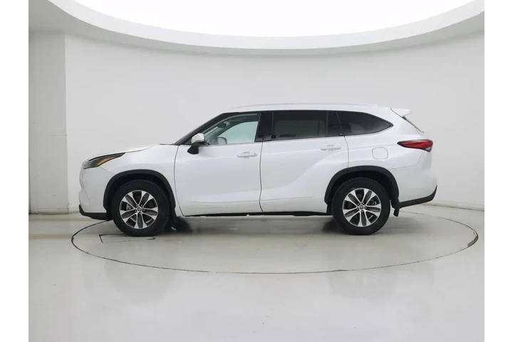 $38998 : Toyota Highlander 2022 AWD X image 3