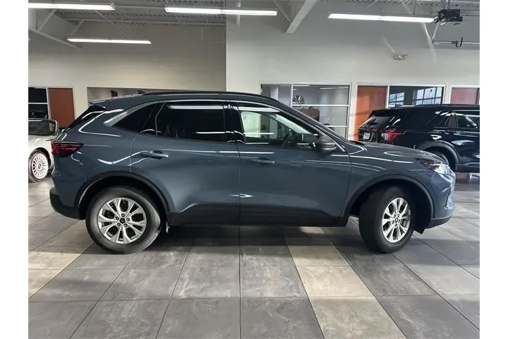 $22500 : Ford Escape 2023 AWD Active image 10