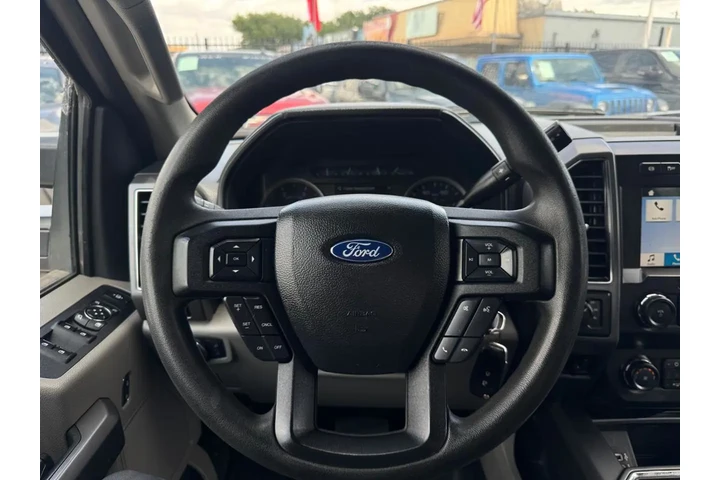 2019 F-250 SD XLT Crew Cab 4WD image 9