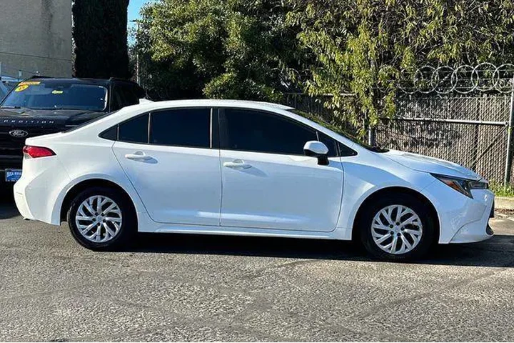 $18094 : Toyota Corolla 2020 LE 4dr S image 7