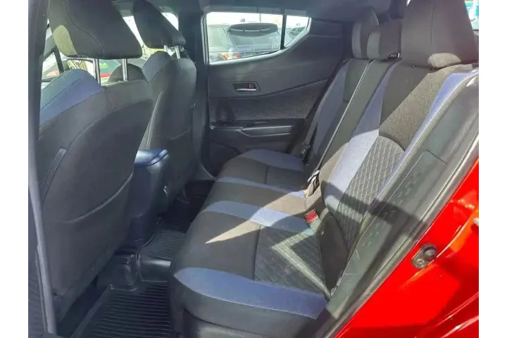 $17495 : 2020 Toyota C-HR image 5