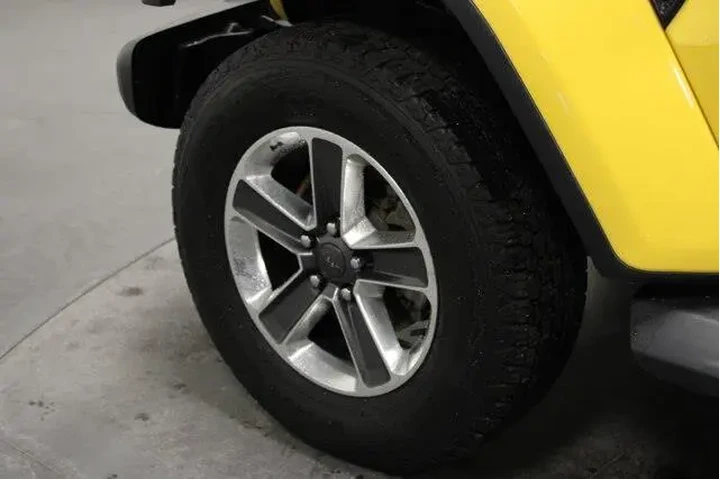 $25962 : Jeep Wrangler Unlimited 2018 image 9