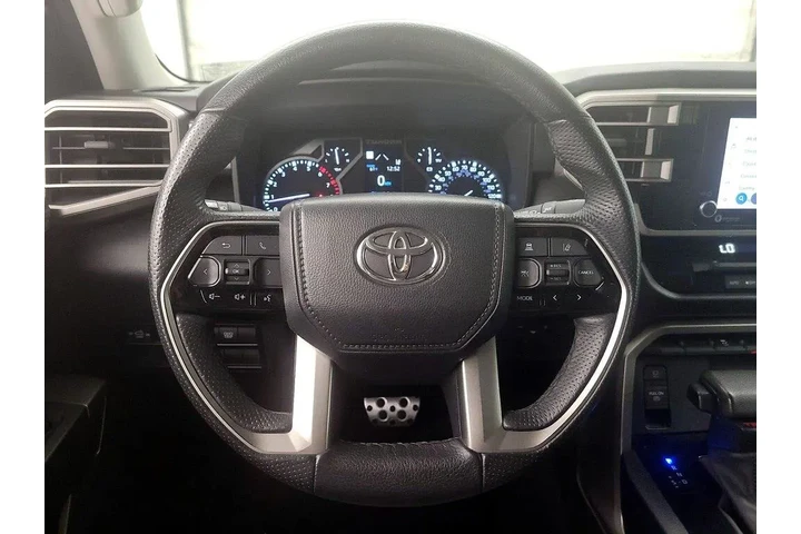 $39998 : Toyota Tundra 2023 4x4 SR5 4 image 10