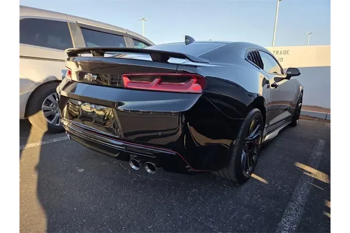 $33595 : Chevrolet Camaro 2016 SS 2dr image 2