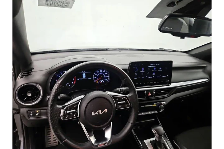 $21998 : Kia Forte 2023 GT-Line 4dr S image 9