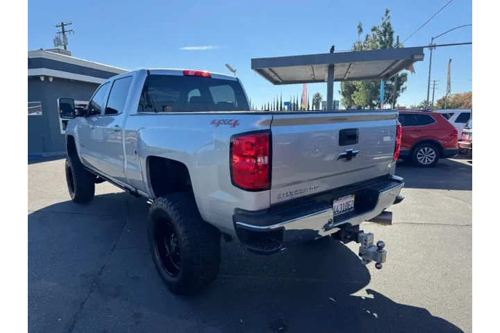 $35998 : 2017 Silverado 2500HD LT image 8