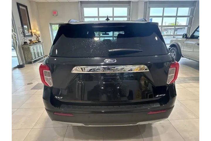 $34862 : Ford Explorer 2023 AWD XLT 4 image 4