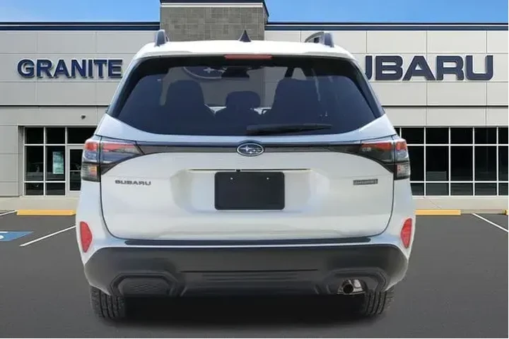 $34991 : Subaru Forester 2025 AWD Pre image 7