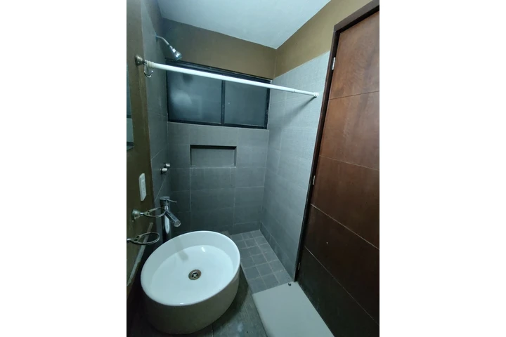$3800 : Renta de cuartos amueblados image 2