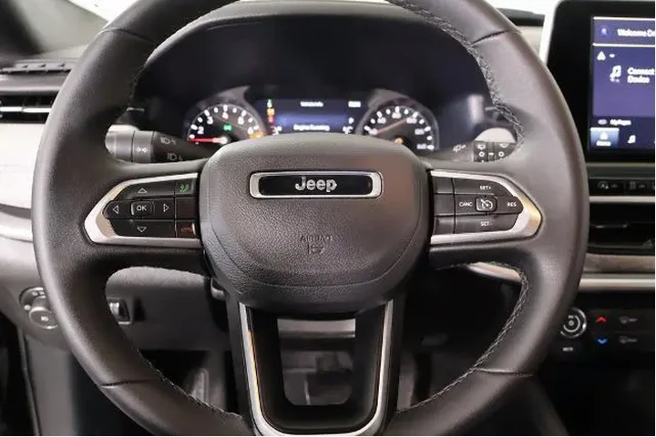$22614 : Jeep Compass 2025 4x4 Latitu image 3