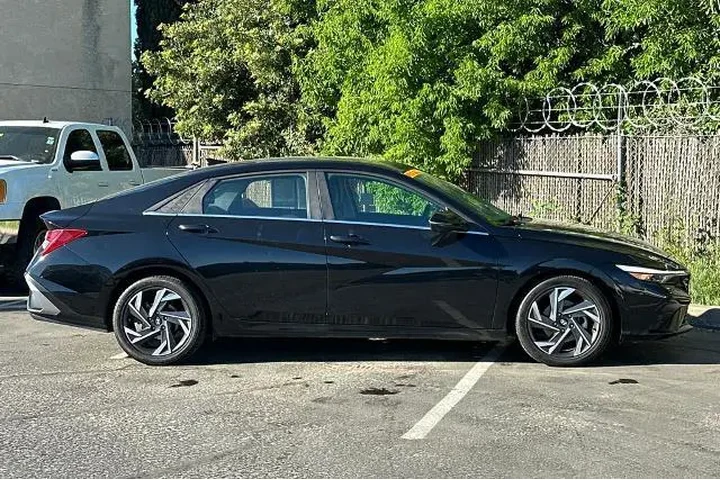 $19740 : Hyundai ELANTRA 2024 Limited image 7