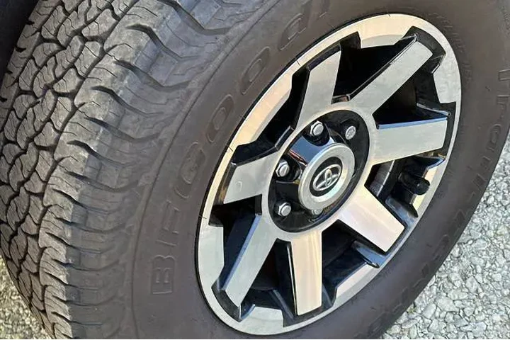 $14934 : Toyota FJ Cruiser 2007 4dr S image 4