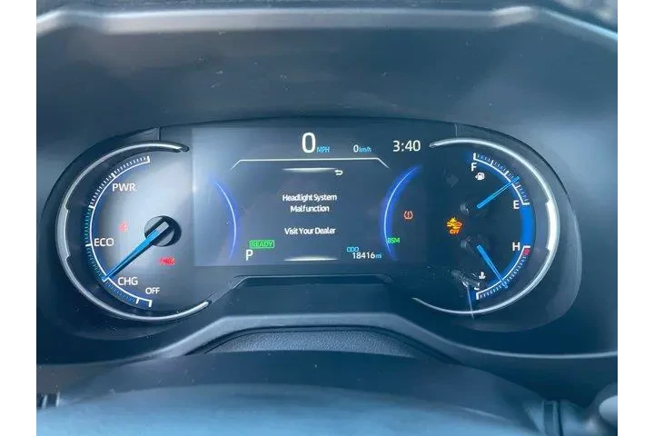 Toyota RAV4 Hybrid 2024 AWD image 10