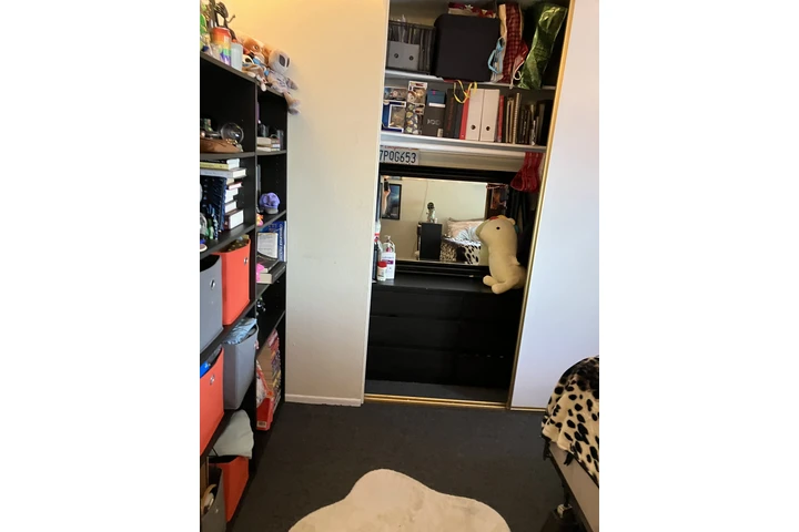 $975 : Cuarto De Renta image 3