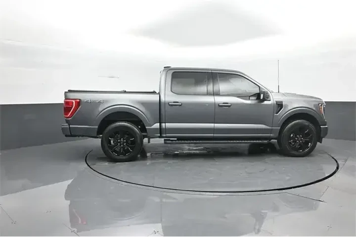$38880 : Ford F-150 2023 4x4 XLT 4dr image 8
