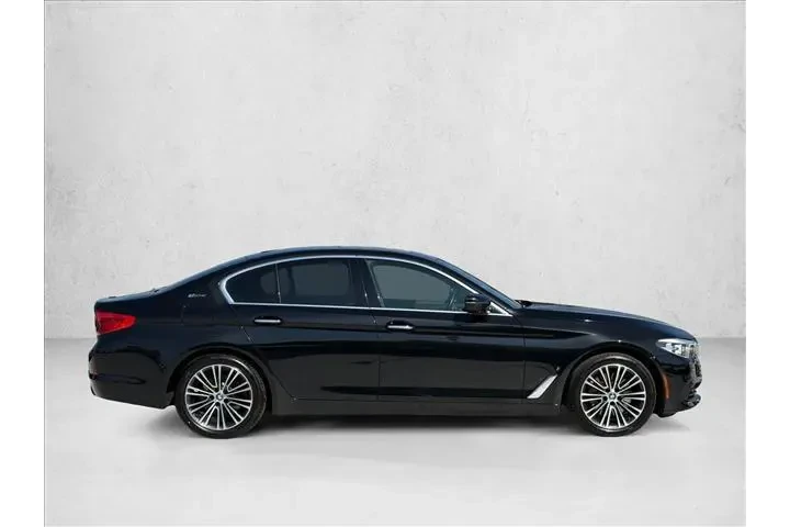 $13699 : BMW 5 Series 2018 530e iPerf image 4