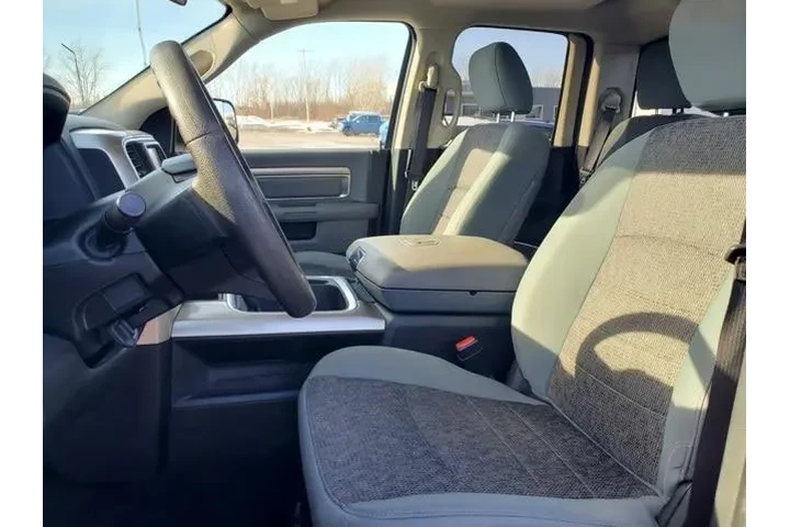 $17500 : Ram 1500 2017 4x4 Big Horn 4 image 5