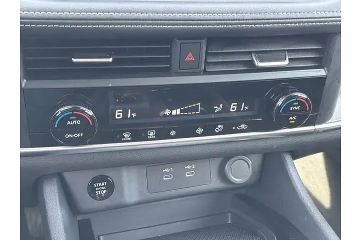 $21049 : Nissan Rogue 2025 SV 4dr Cro image 7