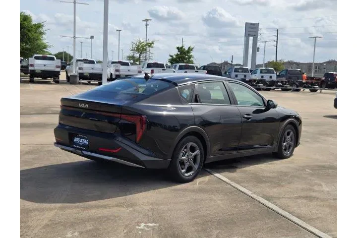 $20247 : Kia K4 2025 LXS 4dr Sedan image 3