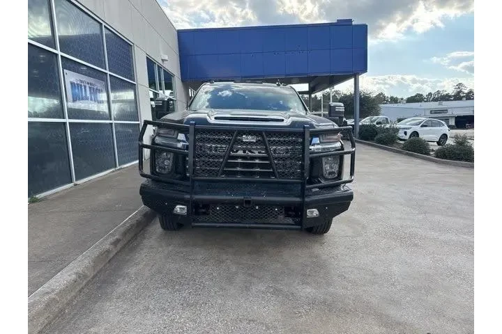 Chevrolet Silverado 3500HD 2 image 3