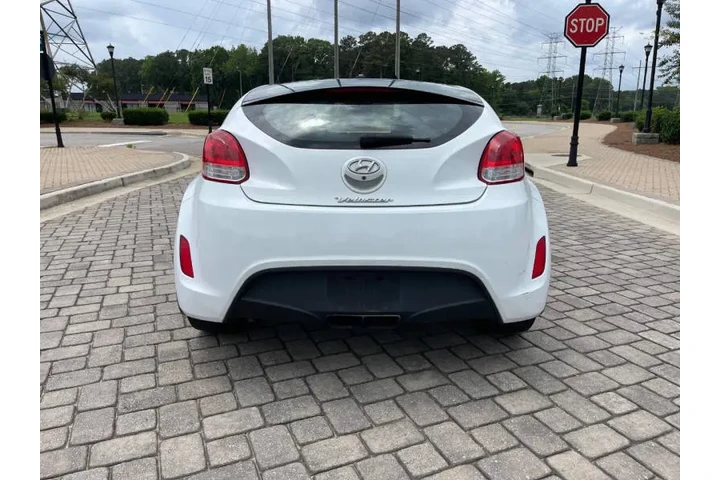$5800 : 2017 Veloster image 5