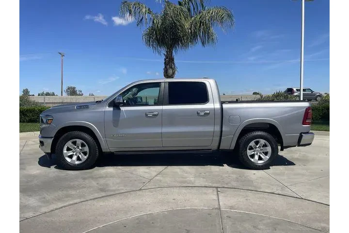 $35555 : Ram 1500 2020 4x4 Laramie 4d image 5