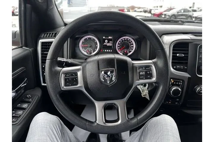 $25999 : Ram 1500 Classic 2021 4x4 SL image 9