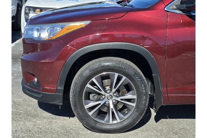 $14793 : Toyota Highlander 2016 AWD X image 8