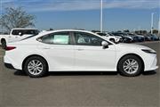 $32058 : Camry LE thumbnail